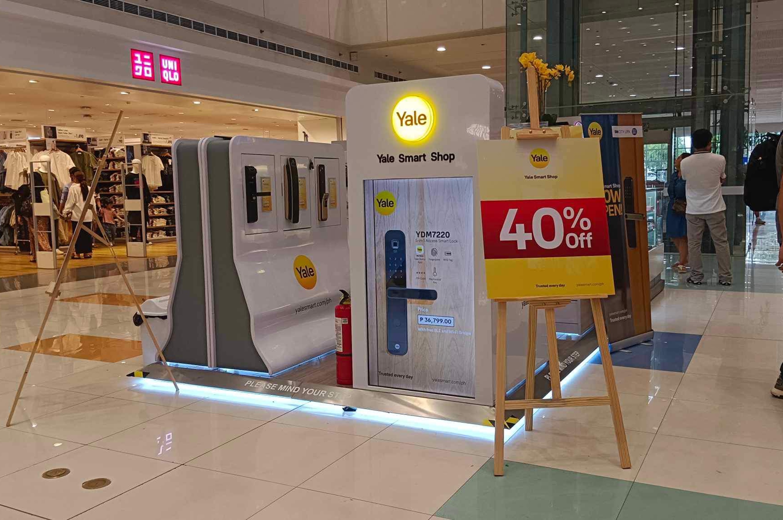 Yale Smart Shop Display SM Lipa